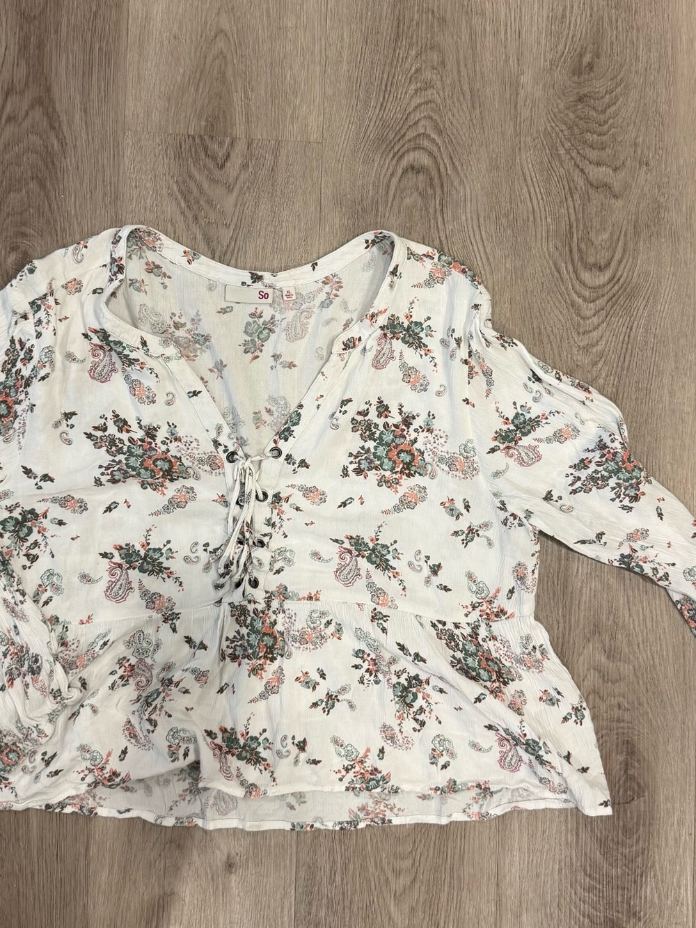 SO White Floral Lace-Up Peplum Top